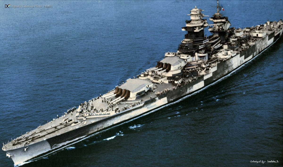 1200px-French_battleship_Richelieu_colorized.jpg